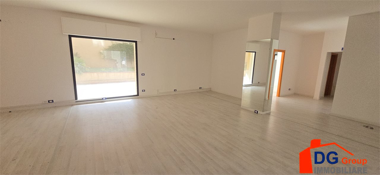 Locale commerciale in affitto a Alcamo