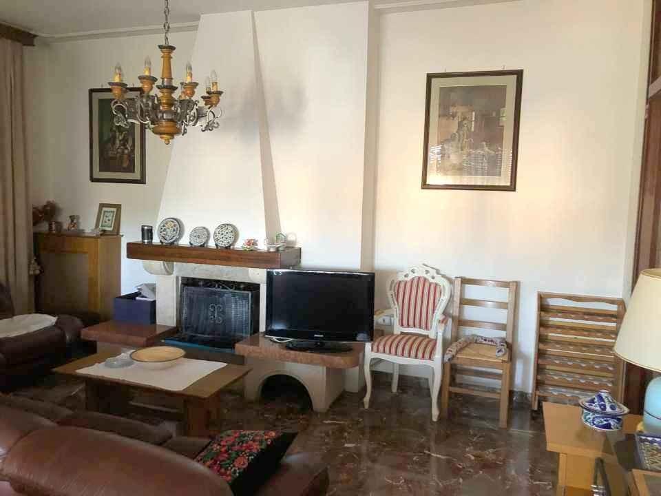 Appartamento con terrazzo a Poggibonsi