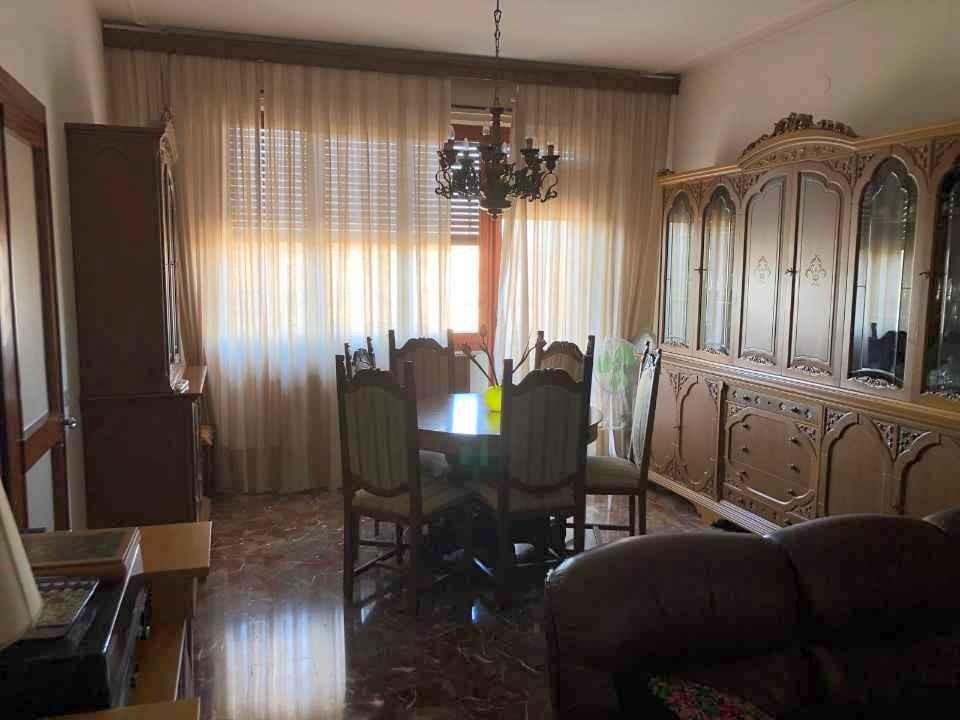 Appartamento con terrazzo a Poggibonsi