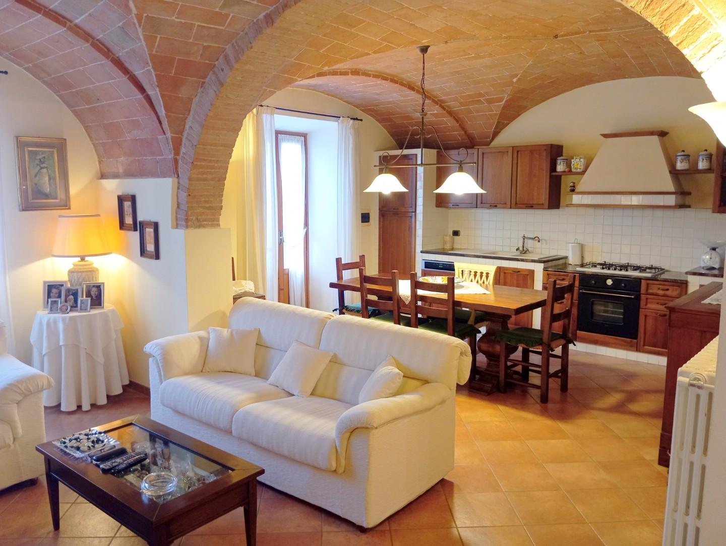 Casa indipendente con giardino a Poggibonsi