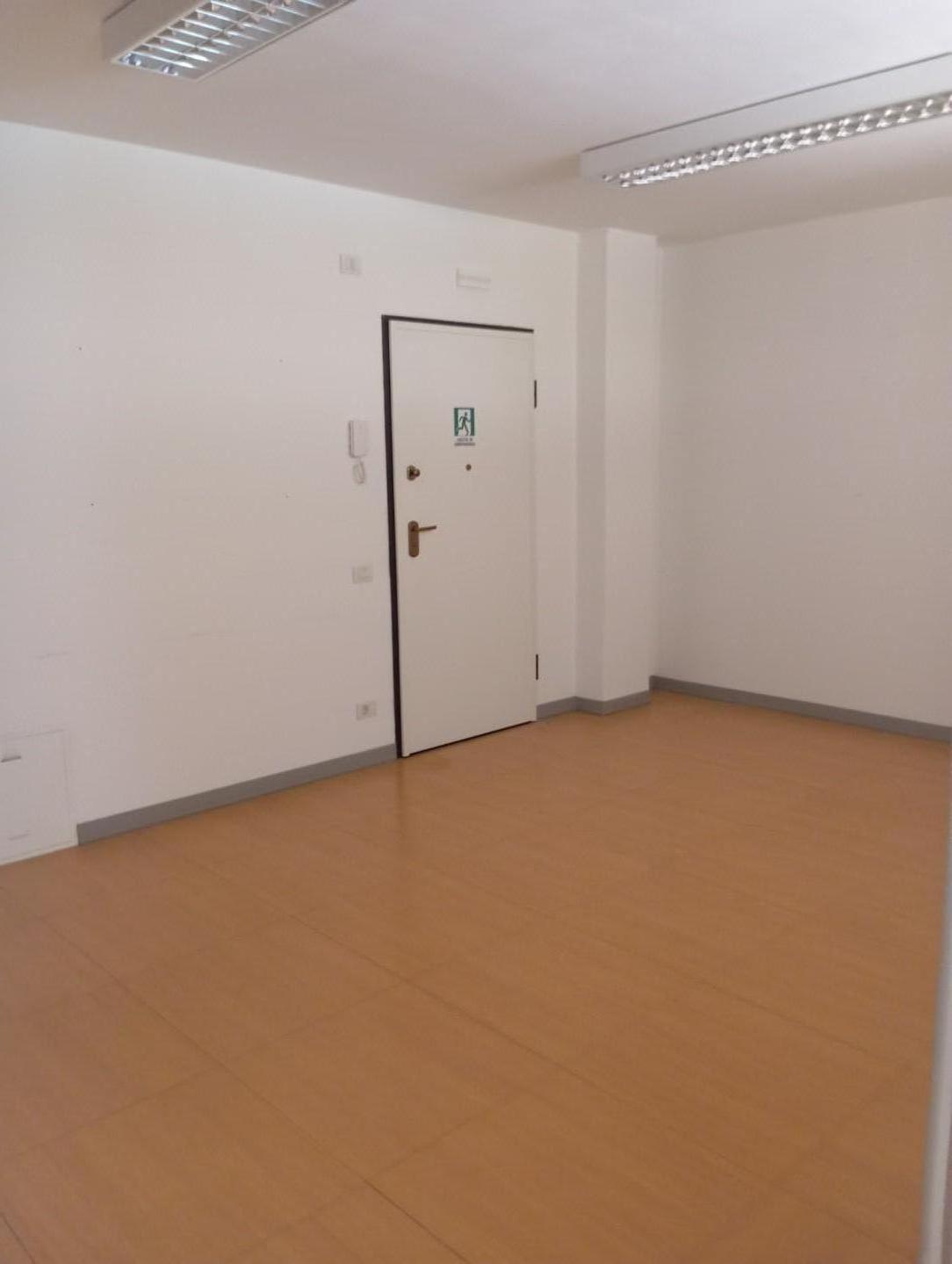 Ufficio in affitto a Poggibonsi