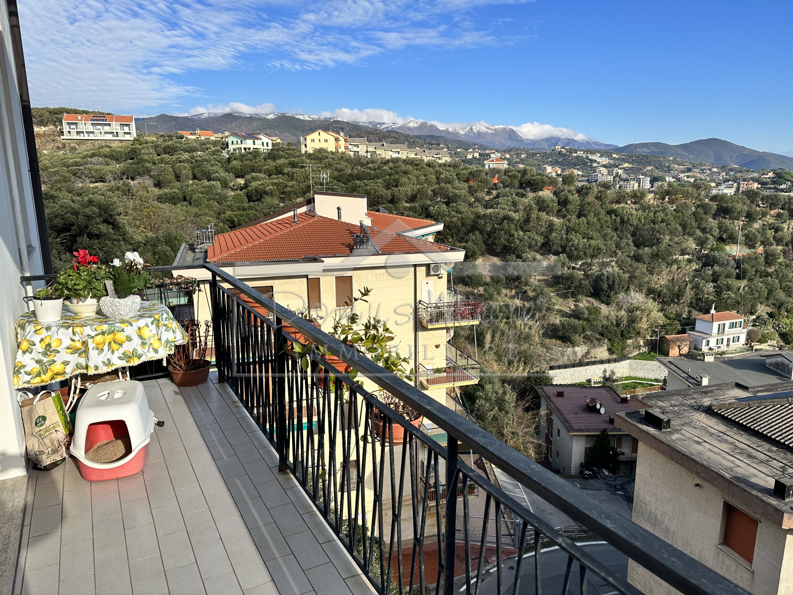 Trilocale vista mare in via cassisi 20, Celle Ligure