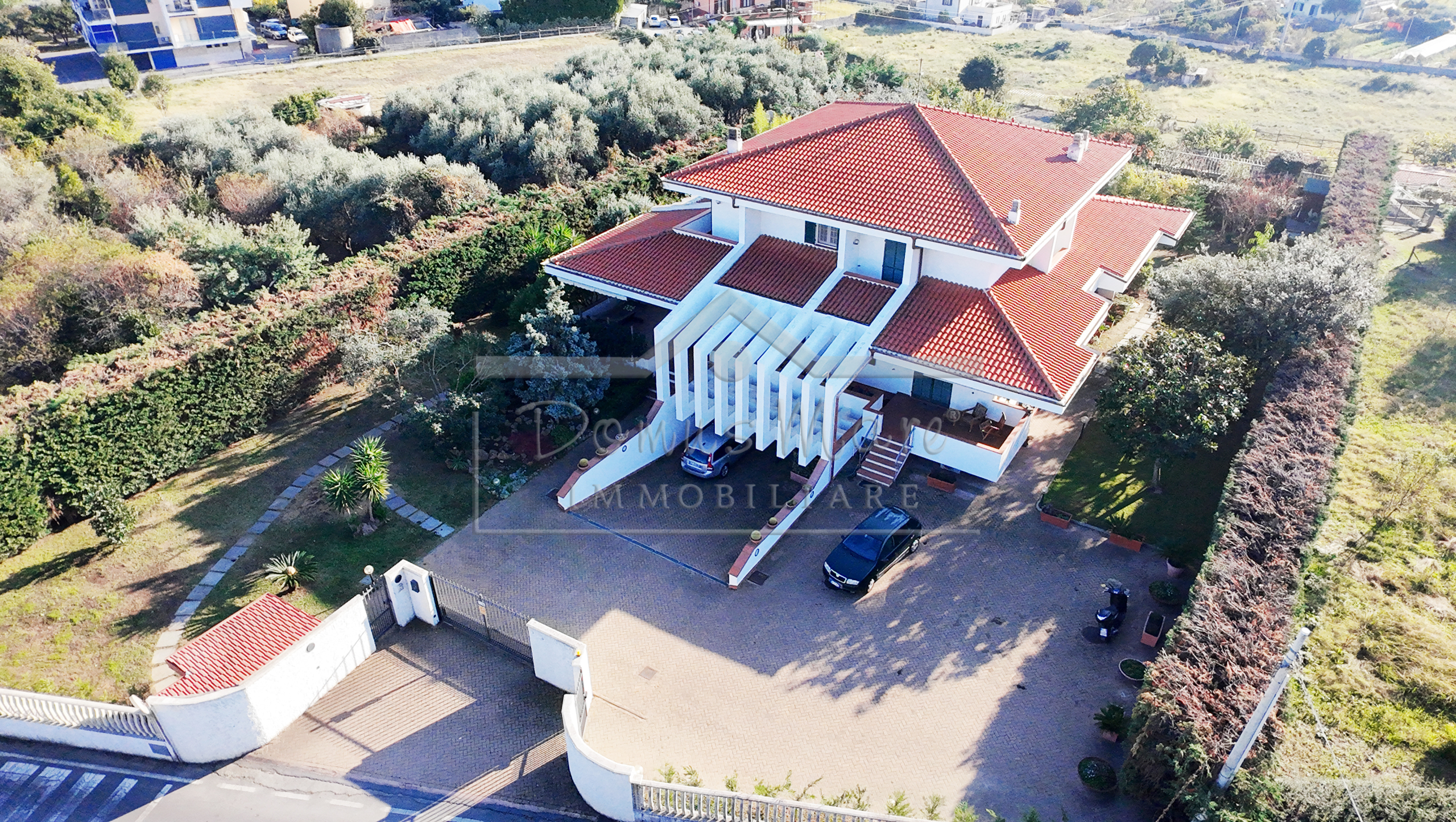 Casa indipendente con giardino in via per pineland 25 bis, Borghetto Santo Spirito