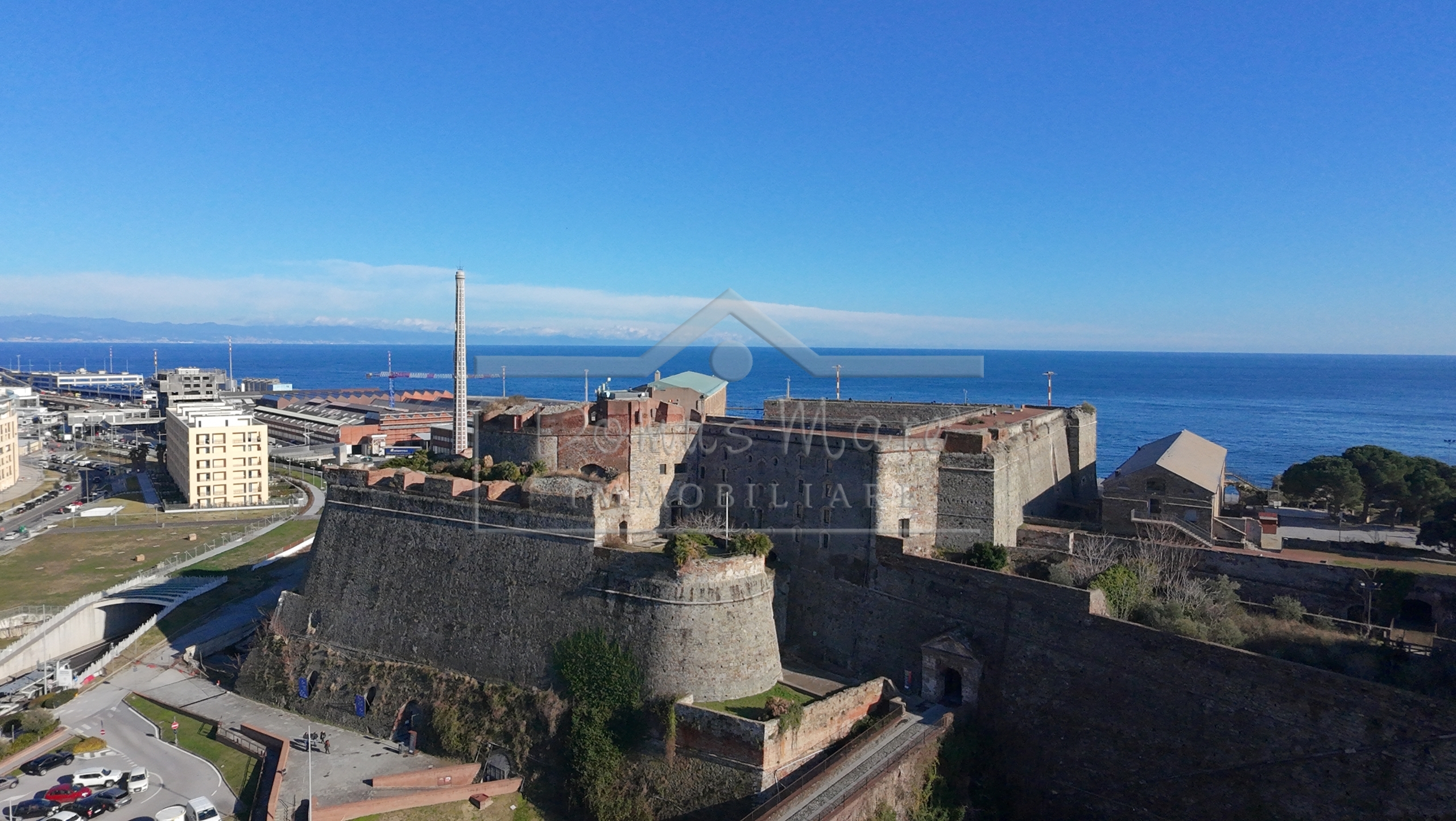 Quadrilocale in affitto a Savona