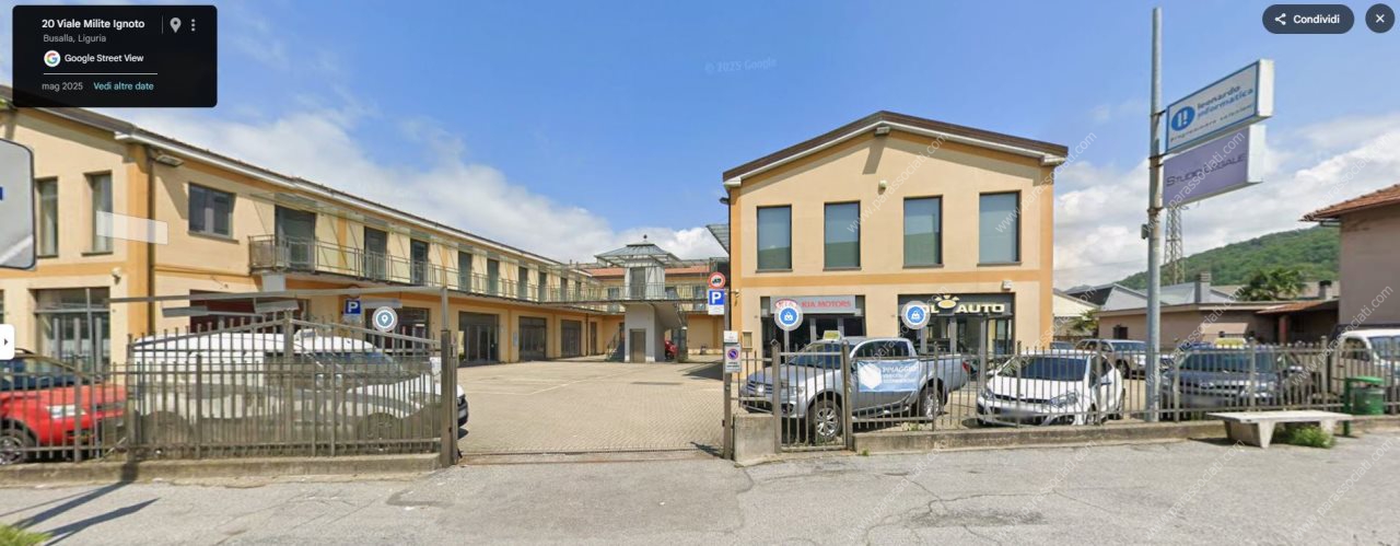 Capannone in vendita a Busalla