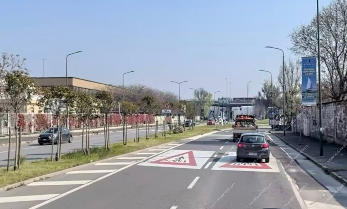 Attivit commerciale classe A4, Milano lambrate