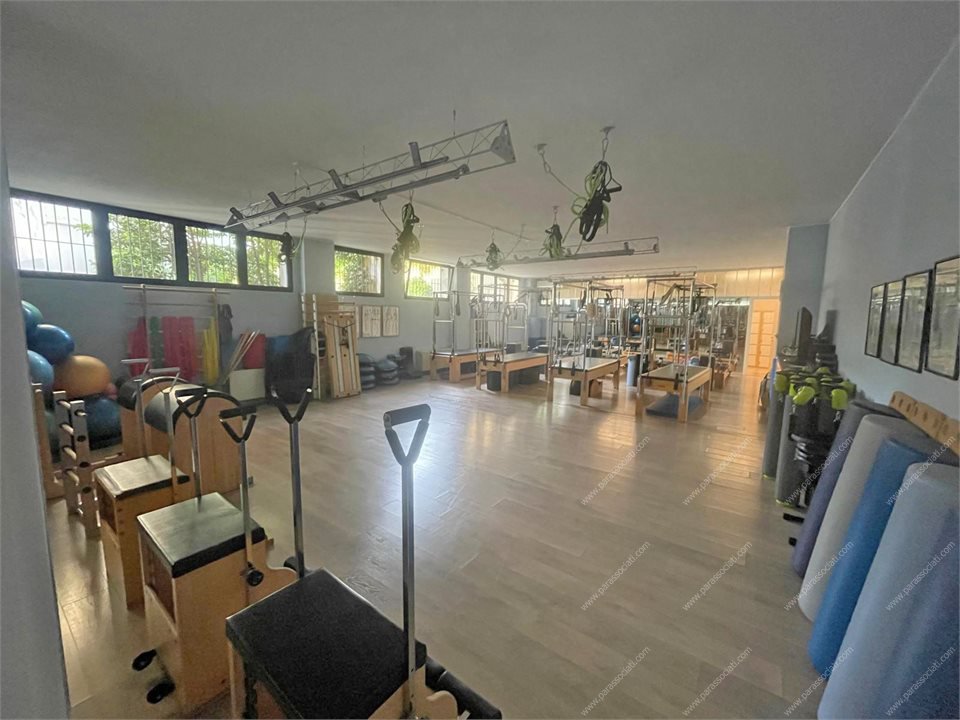 Stabile/Palazzo classe A4 a Milano