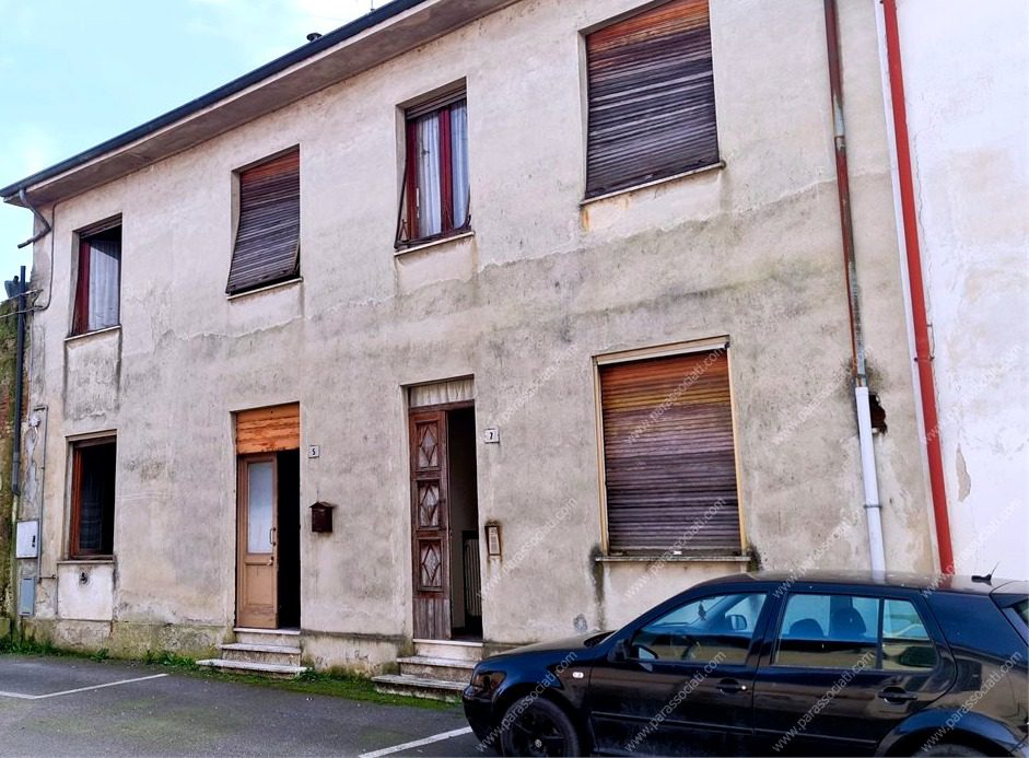 Rustico in vendita a Gambarana