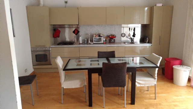Trilocale in affitto a Parma