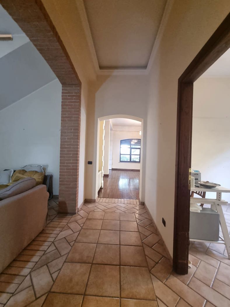 Villa con giardino a Aprilia