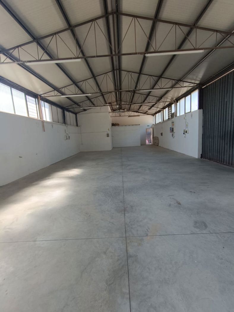 Capannone in affitto a Aprilia