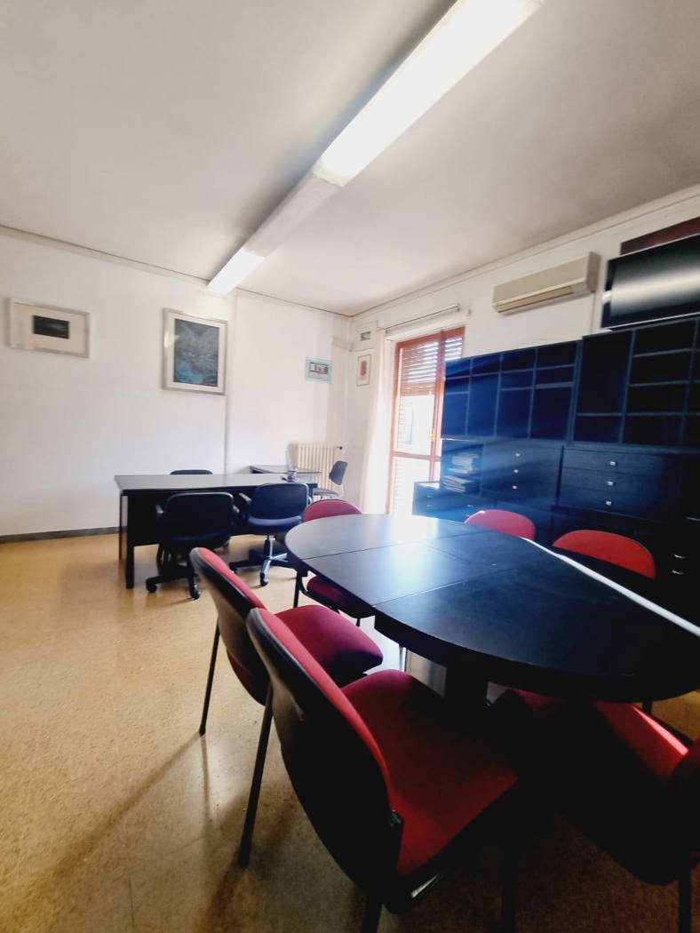 Ufficio in affitto a Aprilia