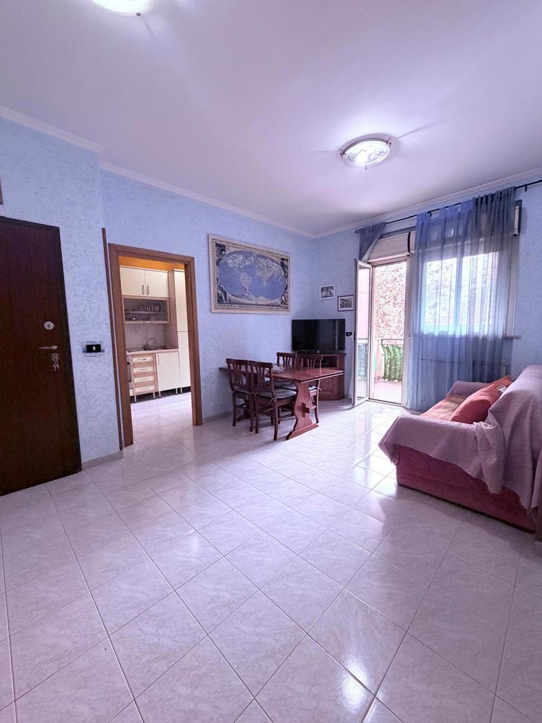 Quadrilocale con box a Aprilia