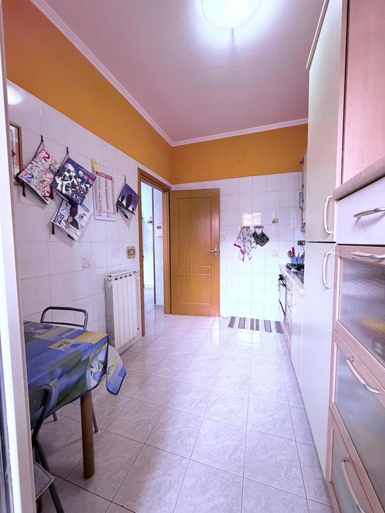 Quadrilocale con box a Aprilia