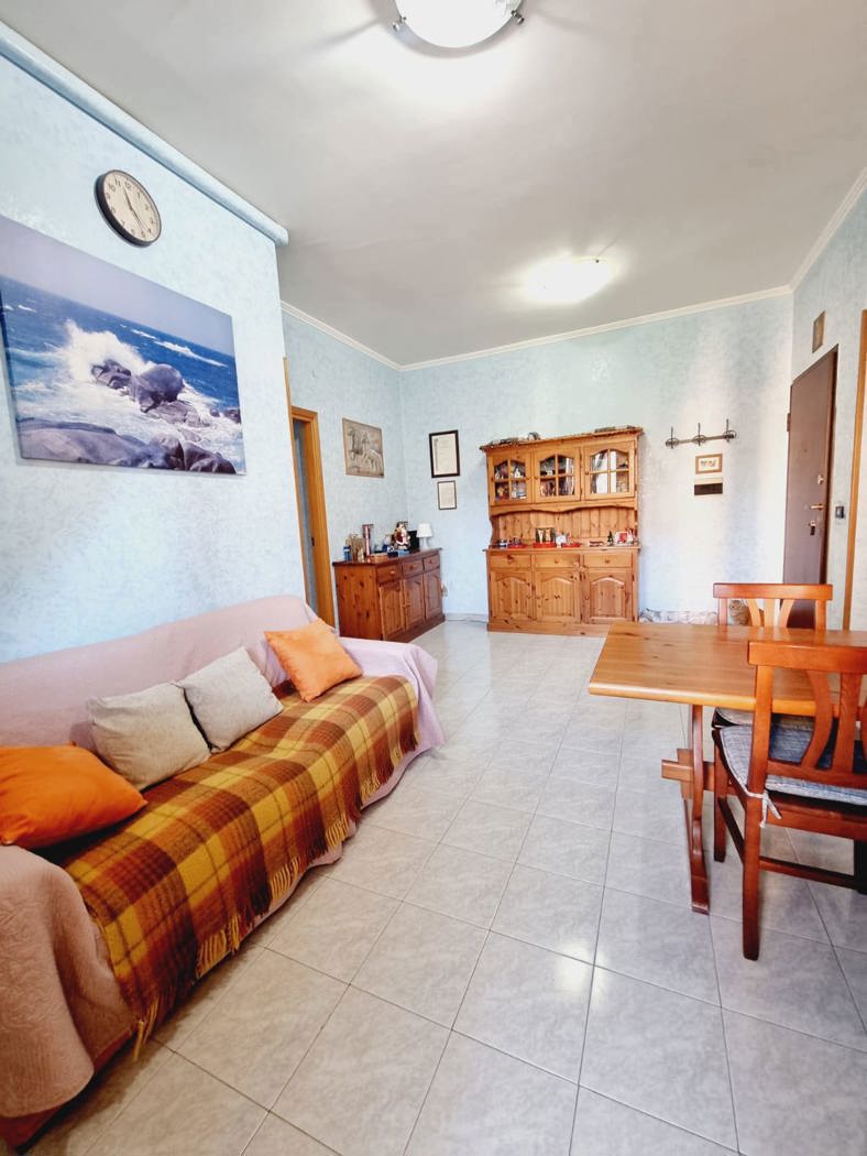 Trilocale con box a Aprilia