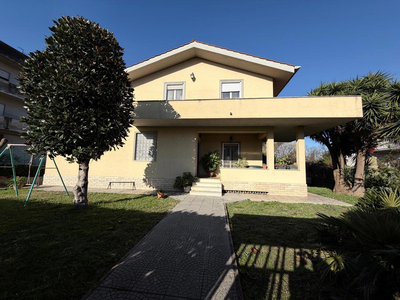 Villa in vendita a Aprilia