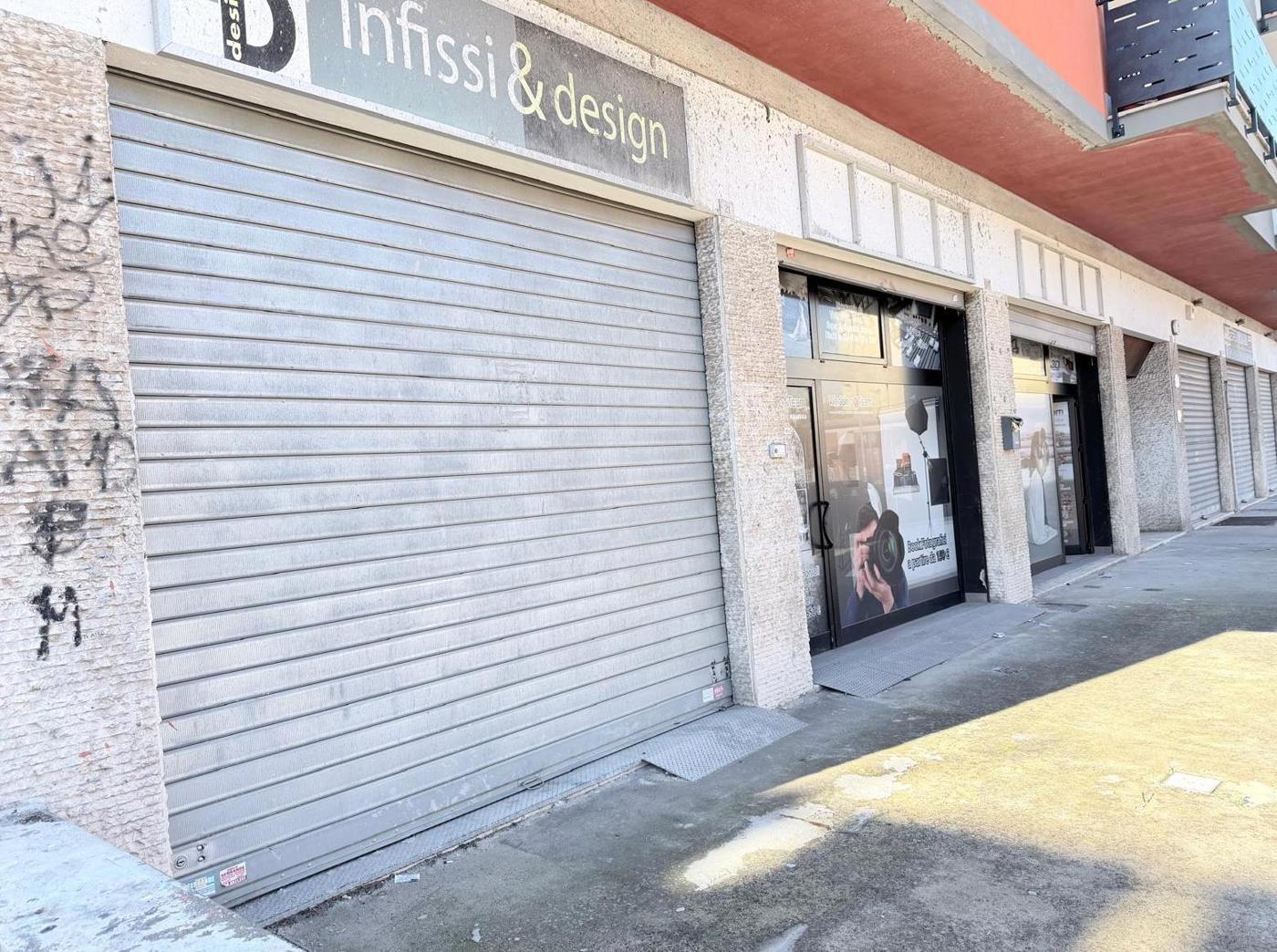 Negozio a basso consumo a Aprilia