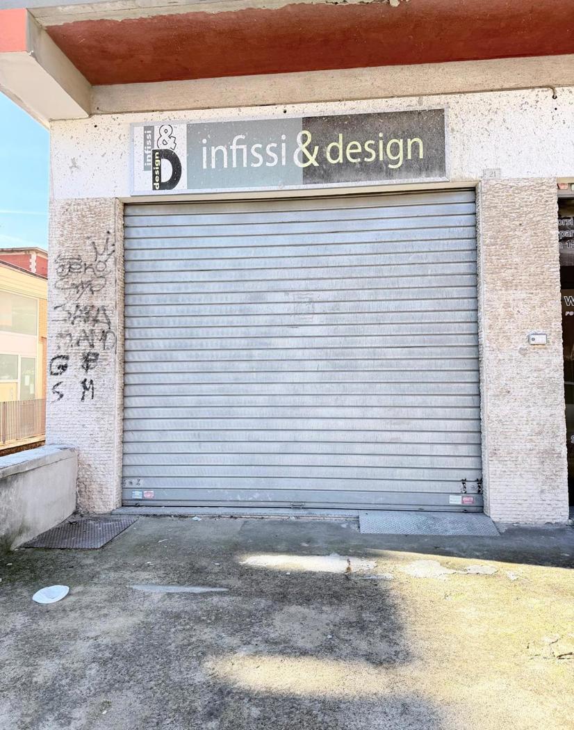 Negozio a basso consumo a Aprilia