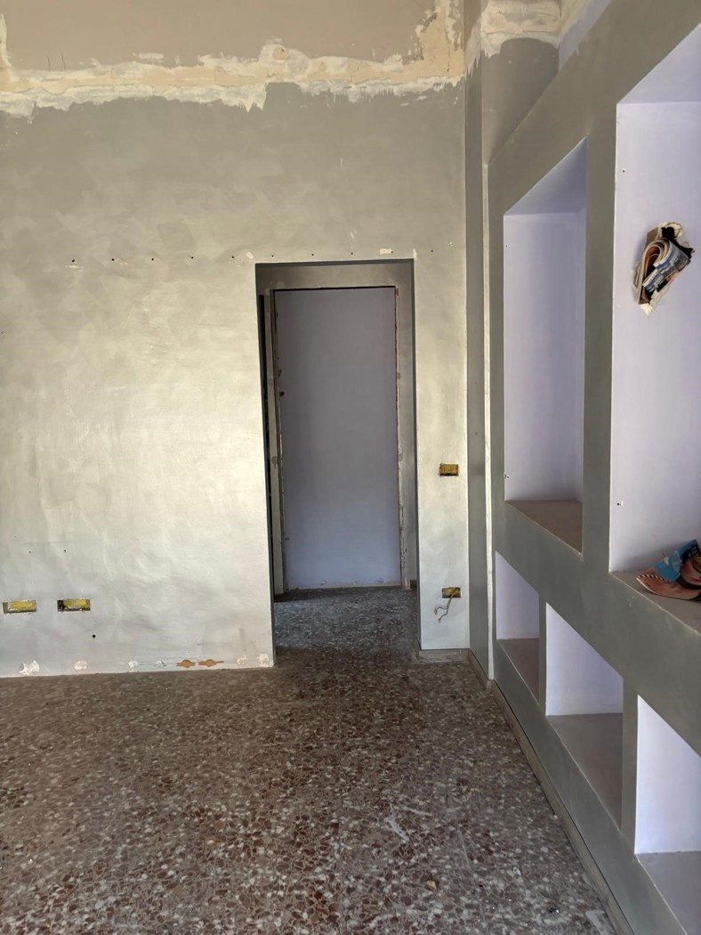 Negozio a basso consumo a Aprilia