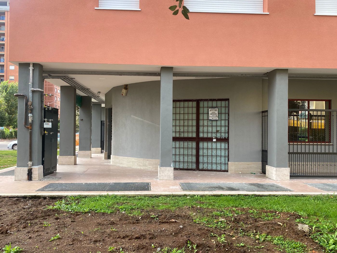 Negozio in affitto a Aprilia