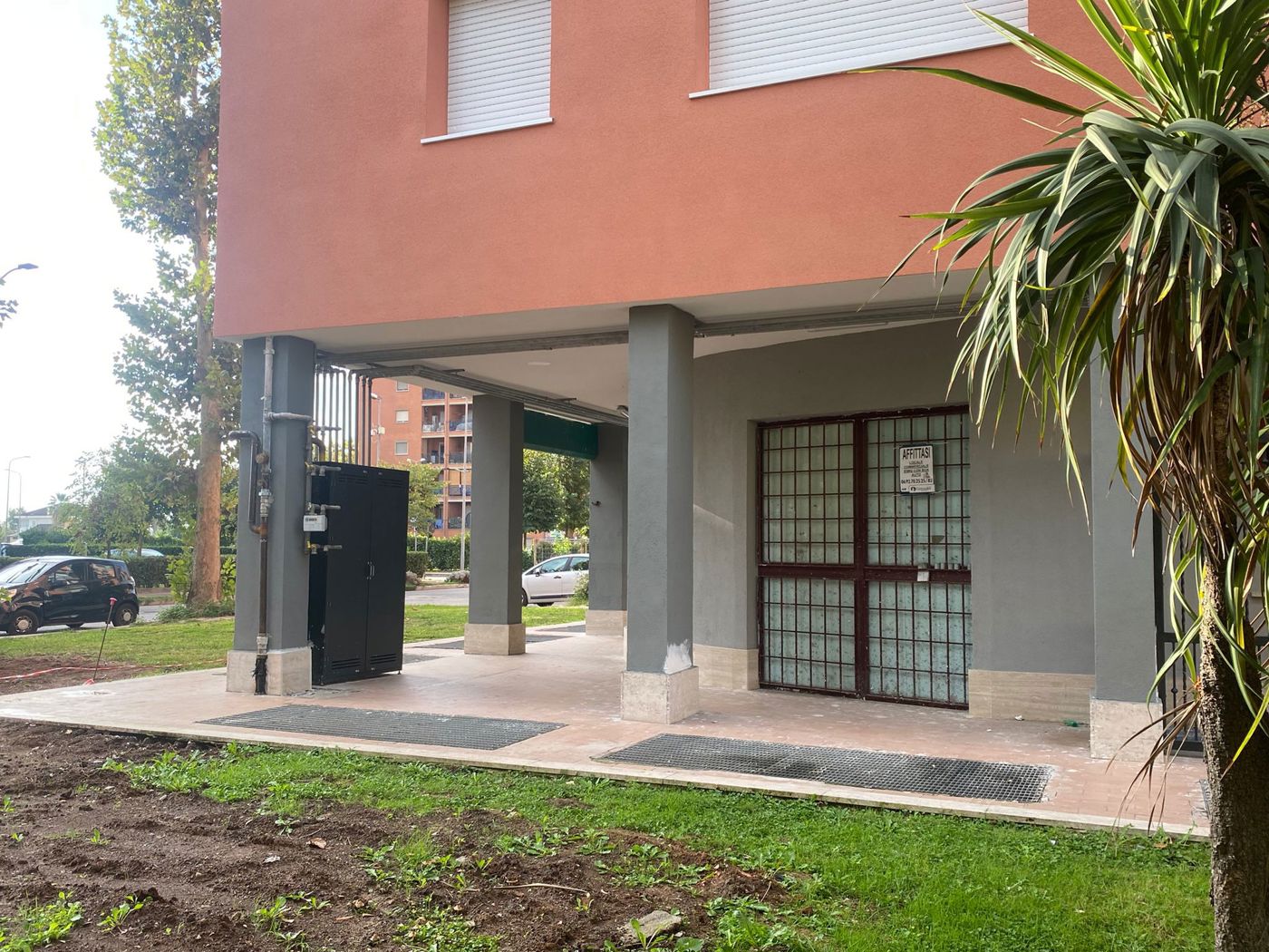 Negozio in affitto a Aprilia