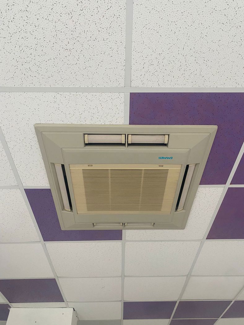 Negozio in affitto a Aprilia