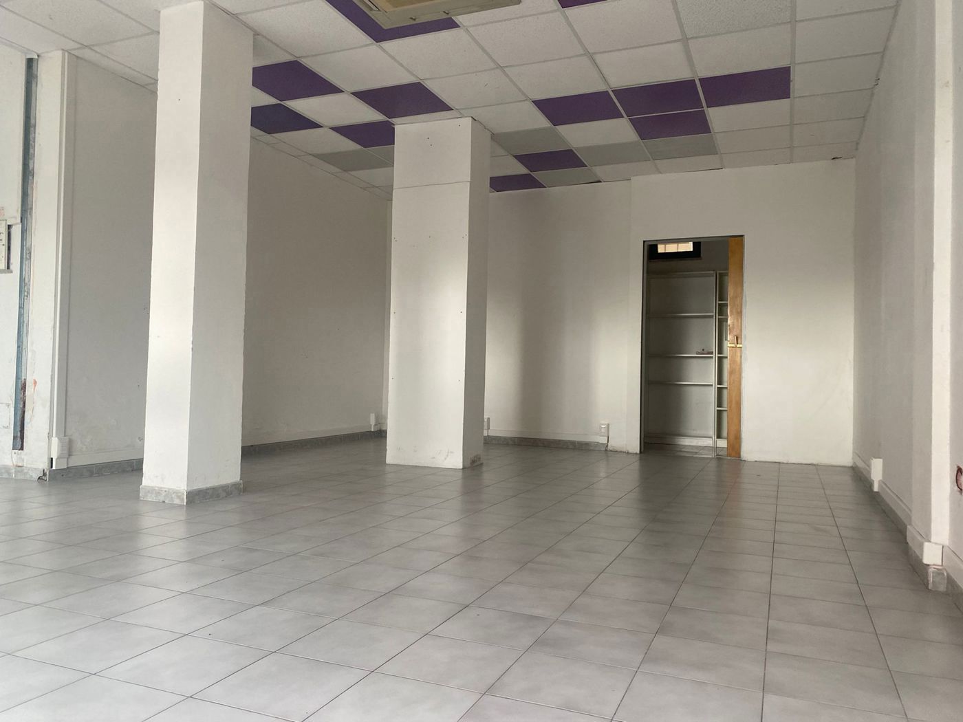 Negozio in affitto a Aprilia