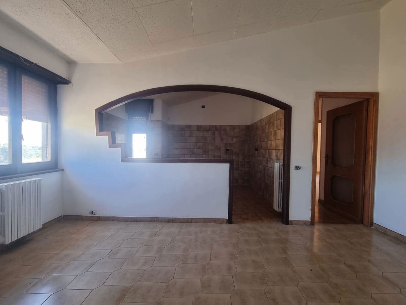 Trilocale con giardino a Aprilia