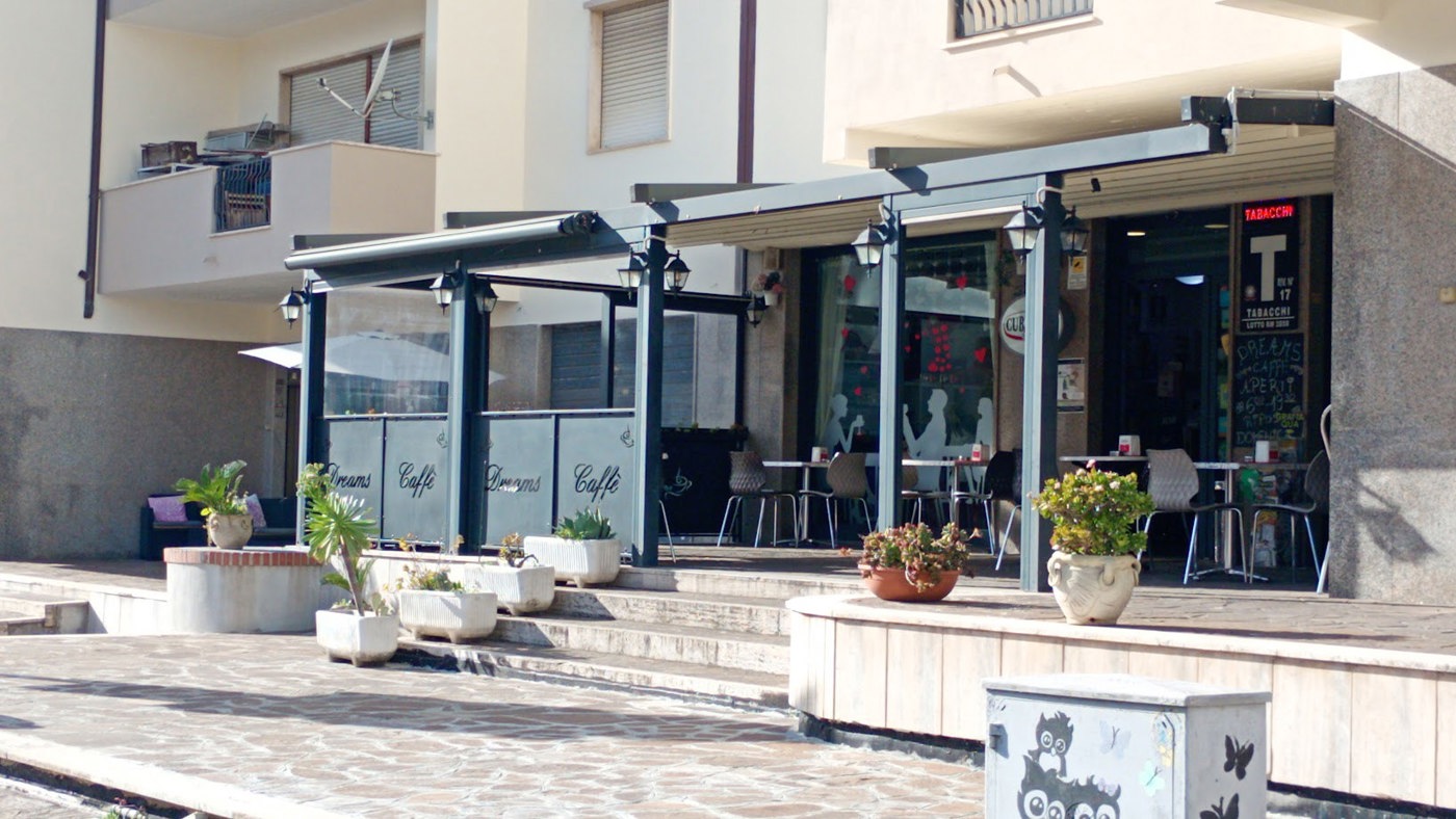 Attivit� commerciale Bar e tabacchi in vendita a Aprilia
