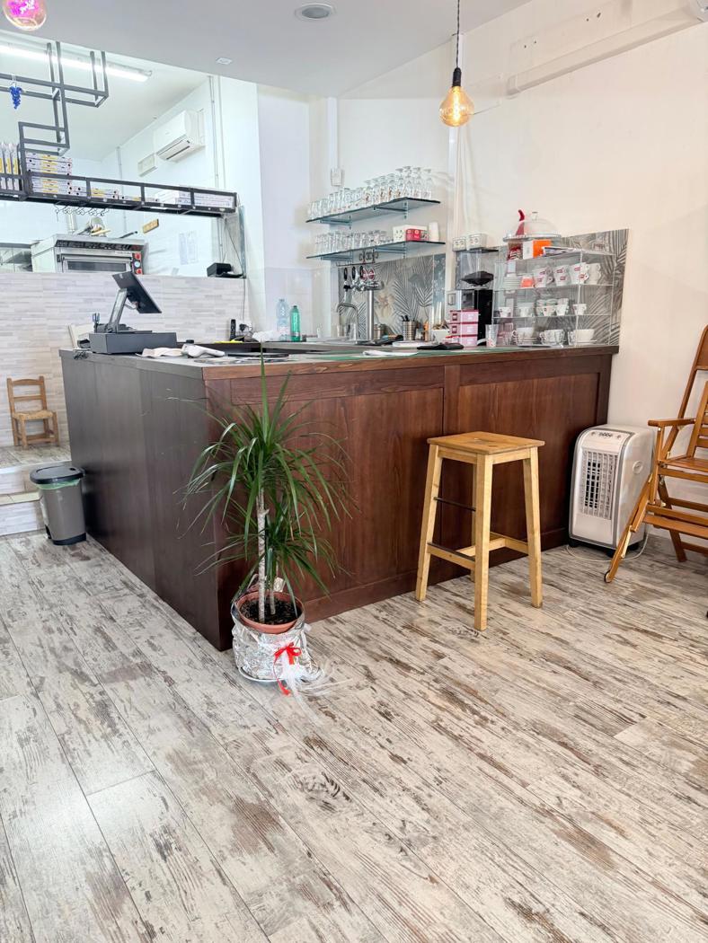 Negozio in vendita a Aprilia