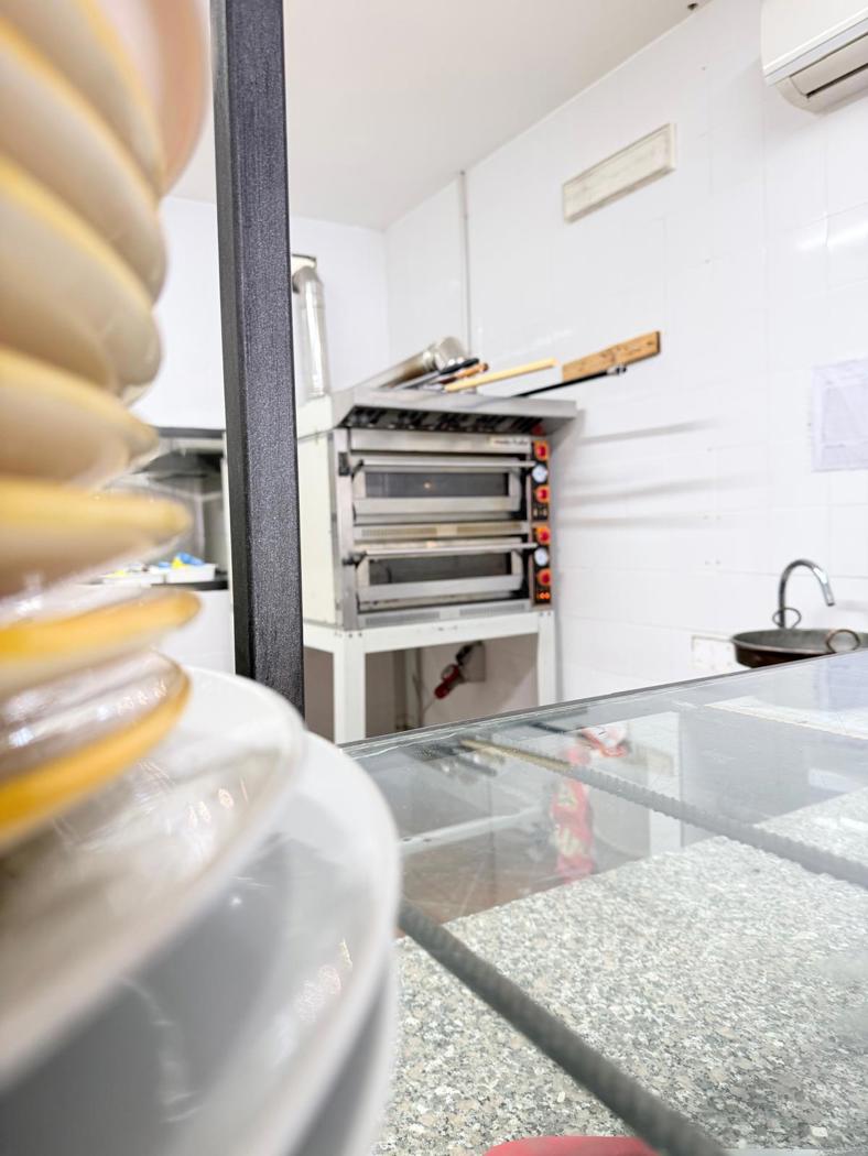 Negozio in vendita a Aprilia