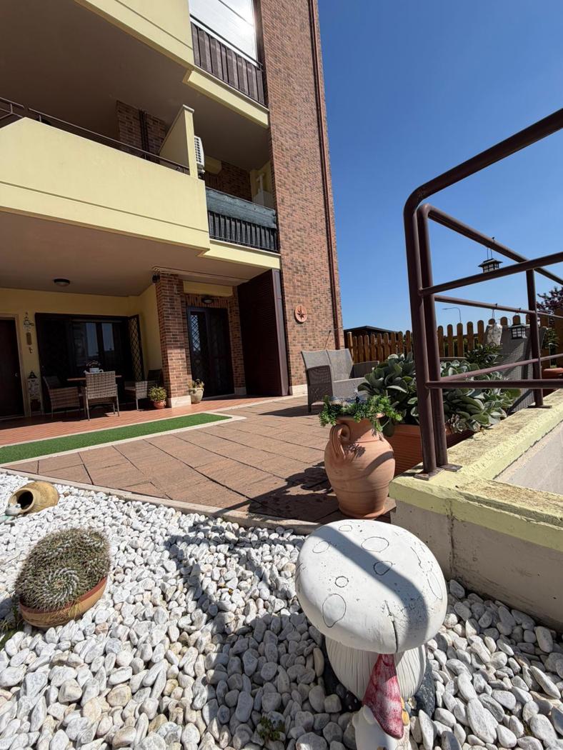 Quadrilocale con giardino a Aprilia