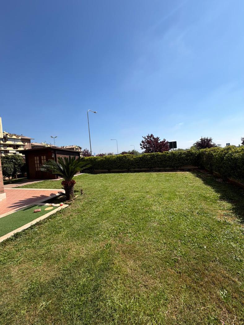 Quadrilocale con giardino a Aprilia