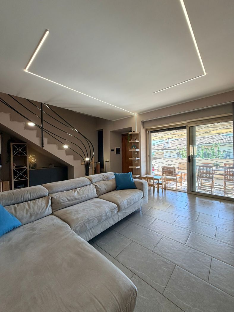 Villa con giardino a Anzio