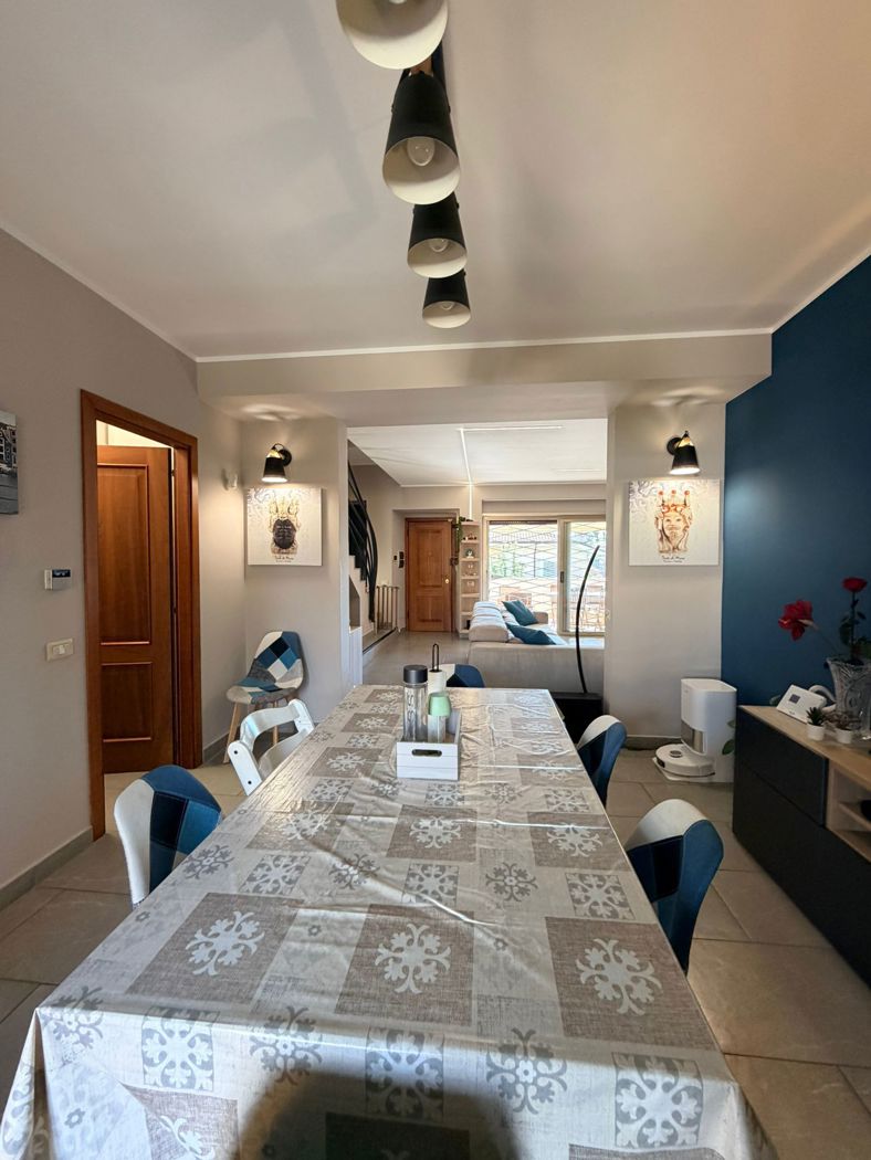 Villa con giardino a Anzio