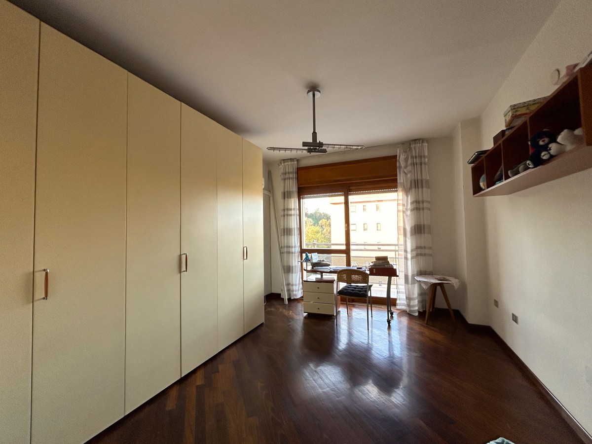 Quadrilocale ristrutturato a Napoli