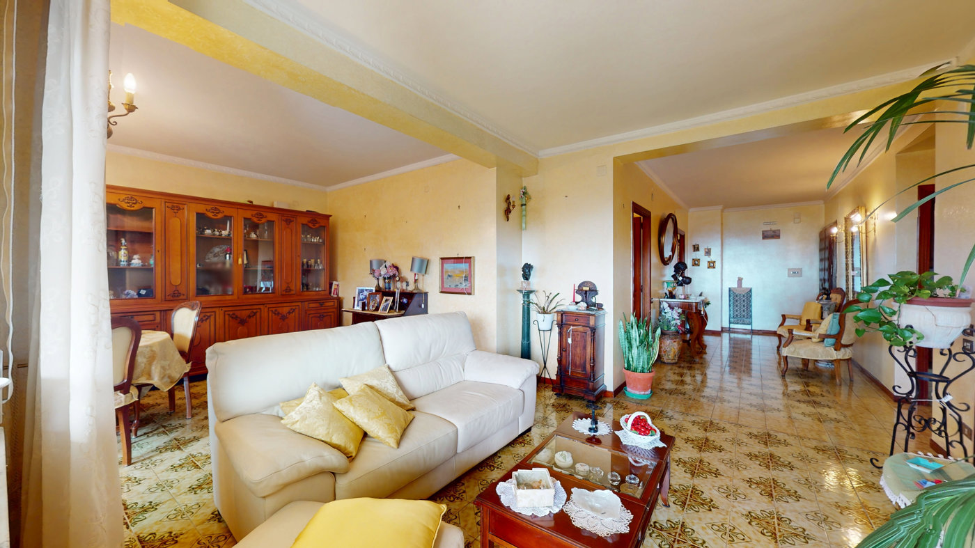 Appartamento in vendita a Napoli