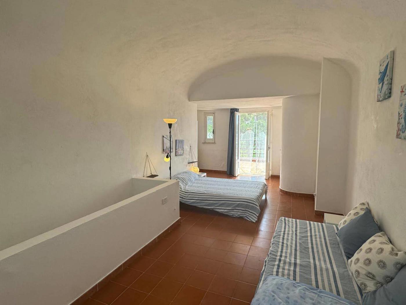 Appartamento con giardino a Serrara Fontana