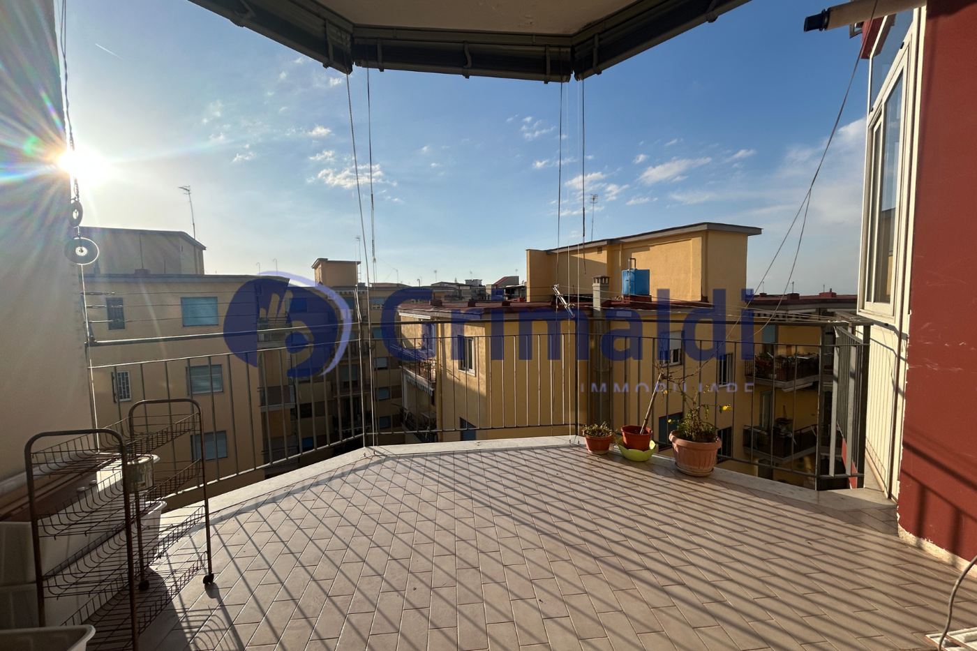 Trilocale da ristrutturare a Marano di Napoli