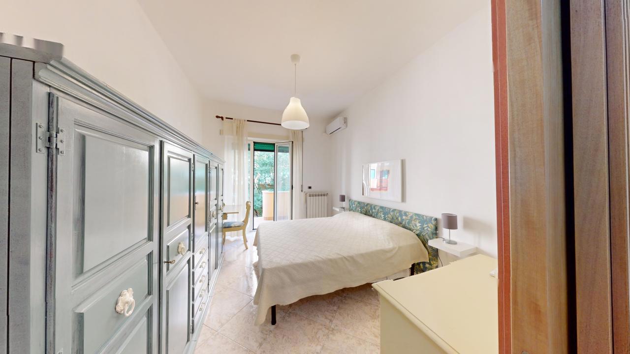 Trilocale arredato in affitto a Napoli