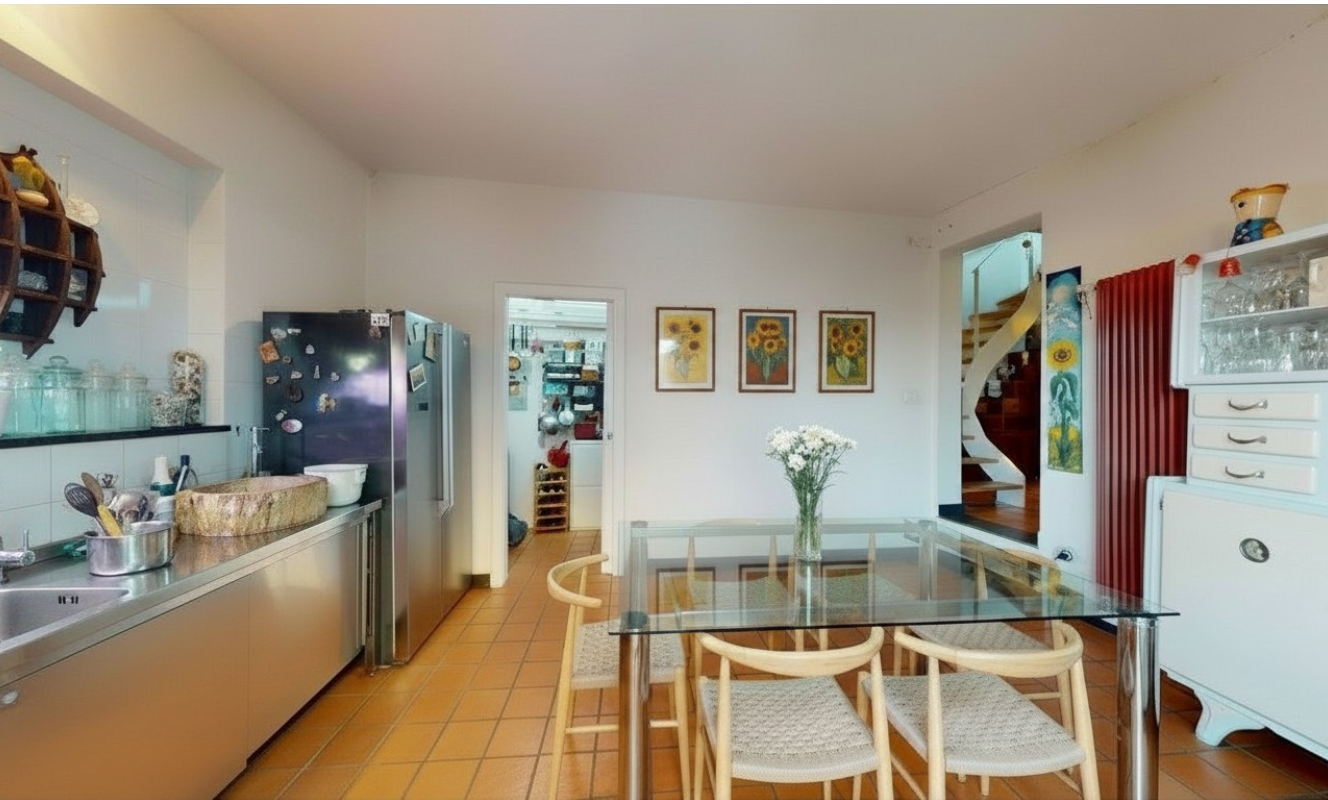 Villa Bifamiliare con giardino a Monte di Procida