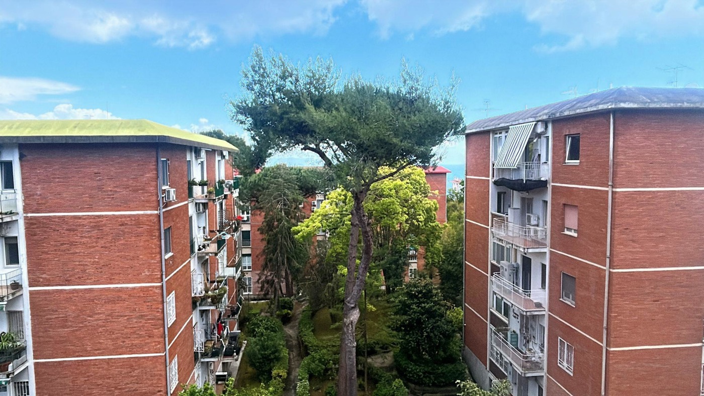Appartamento in affitto a Napoli
