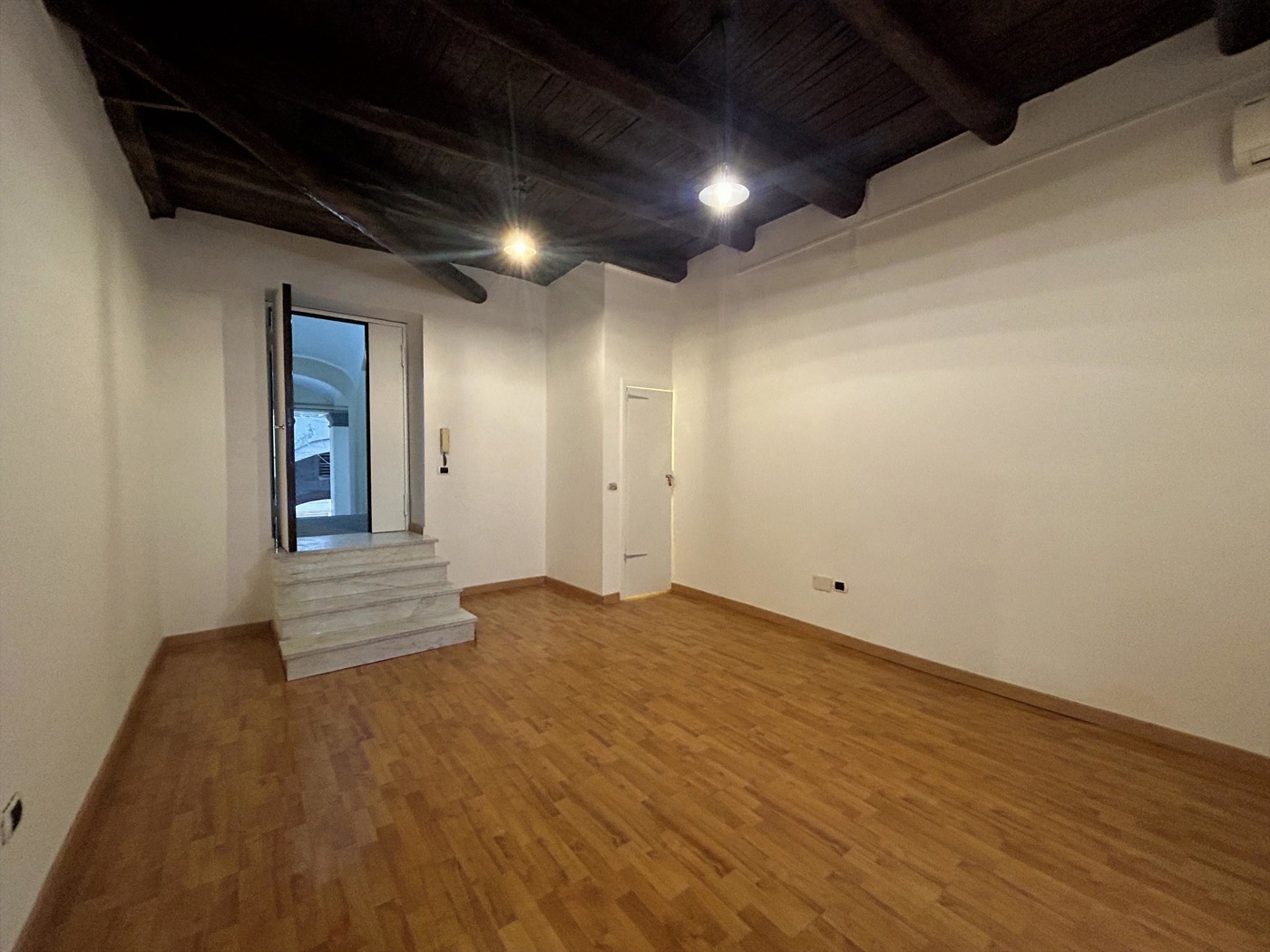 Quadrilocale in affitto a Napoli