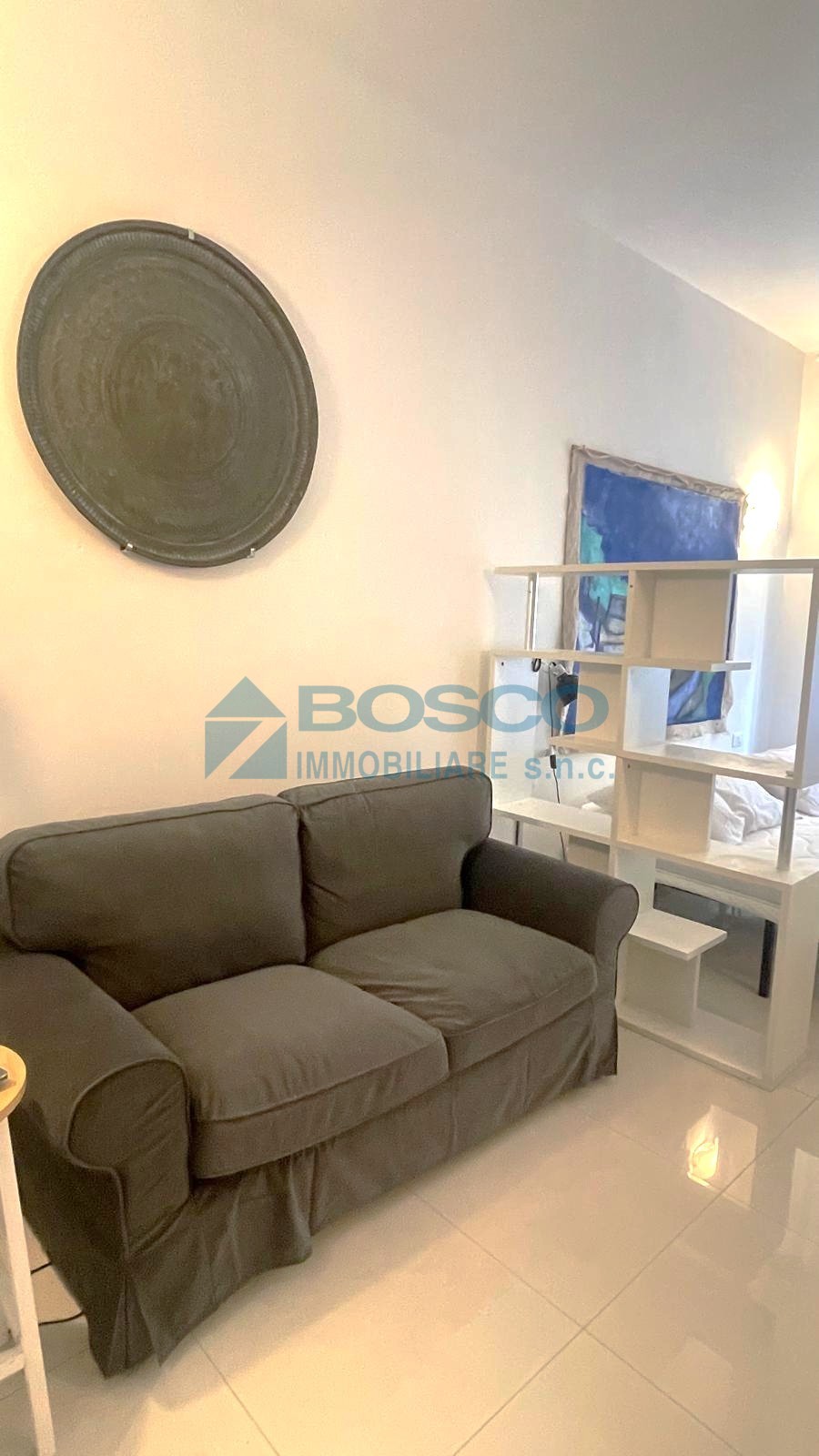 Monolocale ristrutturato in via ricciardi, La Spezia