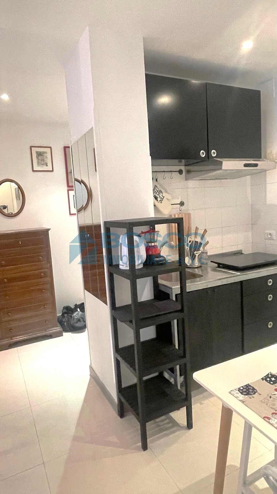 Monolocale ristrutturato in via ricciardi, La Spezia