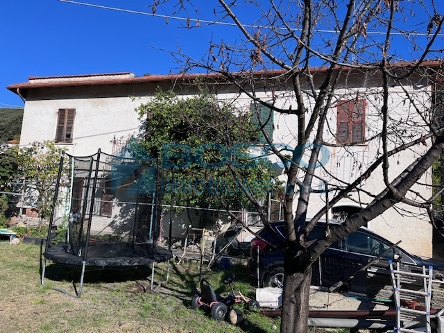 Casa indipendente con giardino in via provinciale 263, Arcola