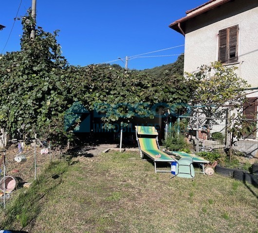 Casa indipendente con giardino in via provinciale 263, Arcola