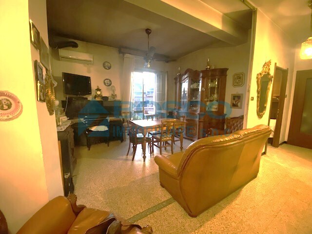 Quadrilocale con terrazzo in via vittorio veneto 259, La Spezia