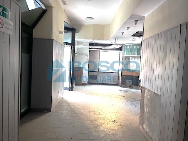 Locale commerciale da ristrutturare in via garibaldi 10, La Spezia