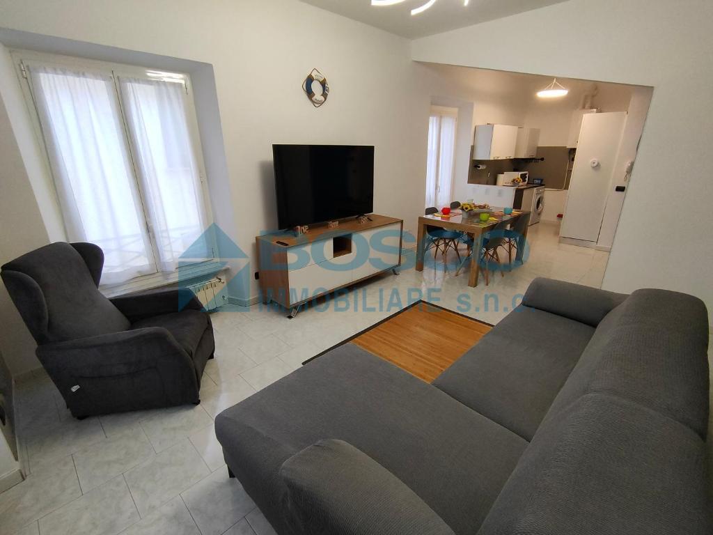 Quadrilocale ristrutturato in viale amendola, La Spezia